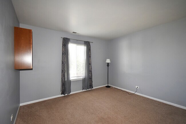 Building Photo - 2640 Caliendo Cir