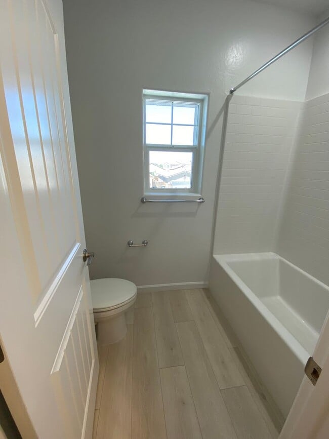 Building Photo - Spacious 4-Bedroom New Build in Prime Nort...