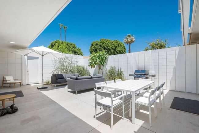 Building Photo - 72915 El Paseo