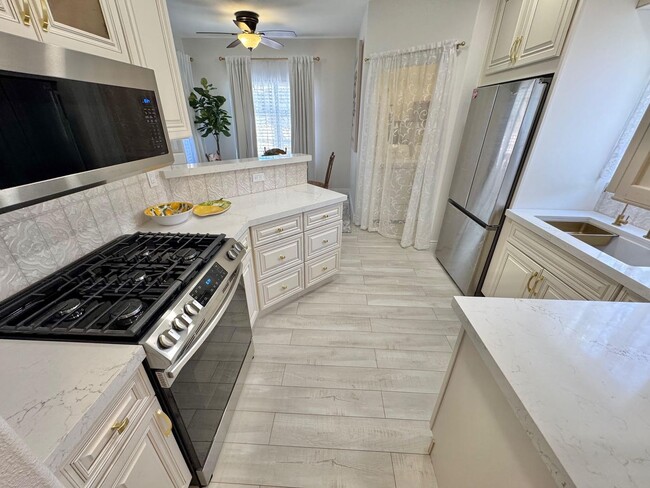 Building Photo - BEAUTIFUL 1 BEDROOM, 1 BATH CONDO FOR RENT...