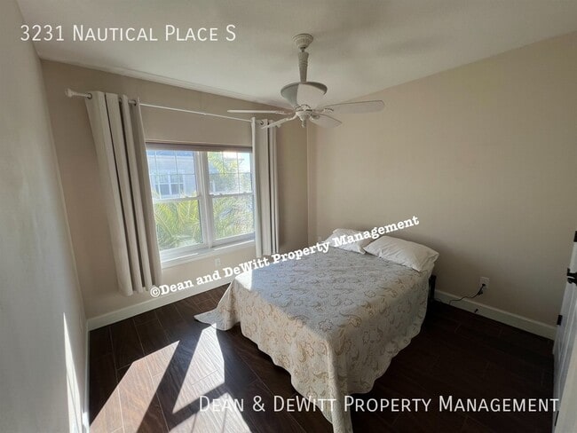 Building Photo - 3231 Nautical Pl S