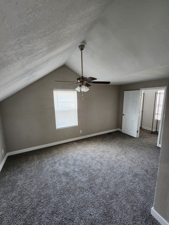 Building Photo - 307 E Washington St