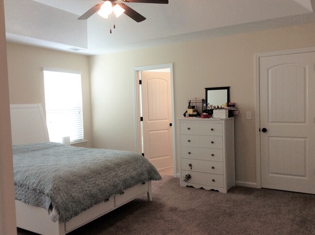 Building Photo - 3020 Ashley Lp