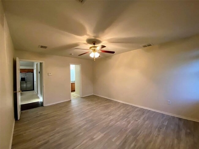 Building Photo - 1003 Sipapu Ct
