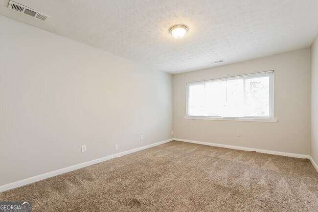 Building Photo - 8721 W Bourne Dr