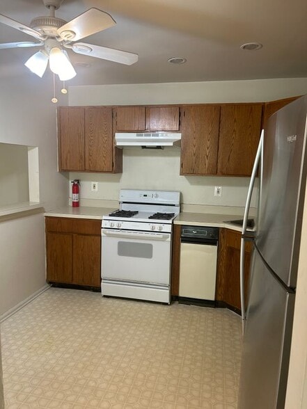 Building Photo - 29 Joyner Ct