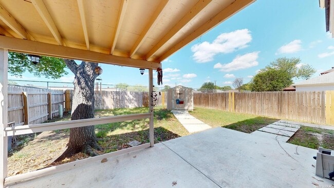 Building Photo - 2210 Muddy Peak Dr