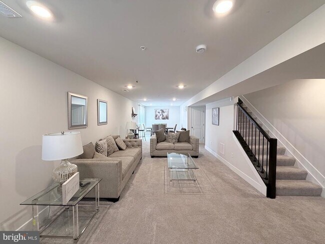 Building Photo - 2835 Bridgewater Dr