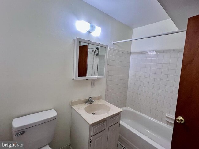 Building Photo - 101 Fantasia Dr
