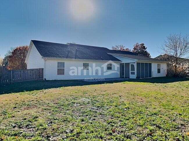 Building Photo - 2114 Post Oak Ln