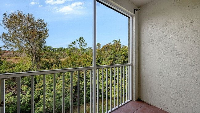 Building Photo - 4990 Baraldi Cir