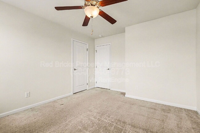 Building Photo - 727 Dynamo St NW