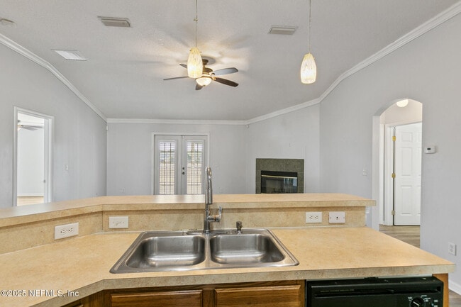 Building Photo - 3265 Woodglen Dr