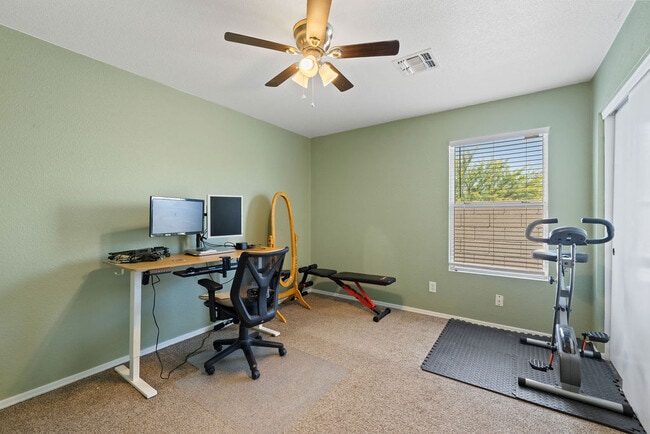 Building Photo - 5840 E Tercel Dr