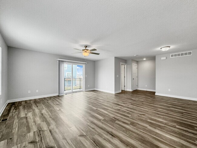 Building Photo - 2633 NW Lois Lane