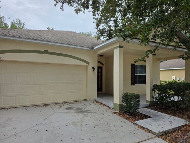 Building Photo - Three Bedroom Home at Lake Pleasant Cove in Apopka
