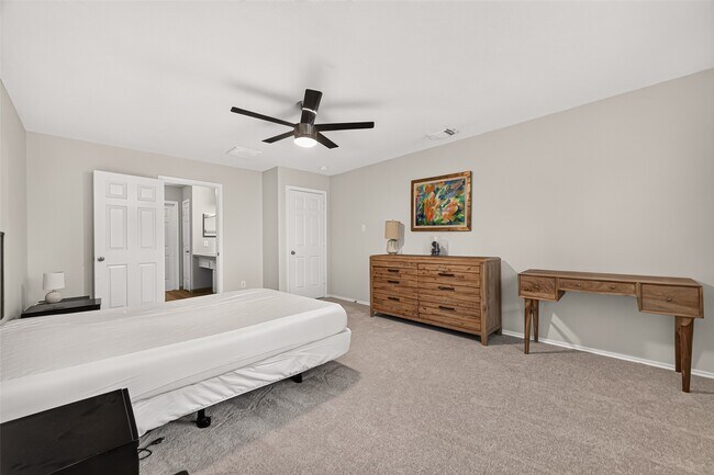Building Photo - 202 N Vesper Bend Cir