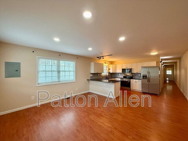 Building Photo - 51 Argyle Ln