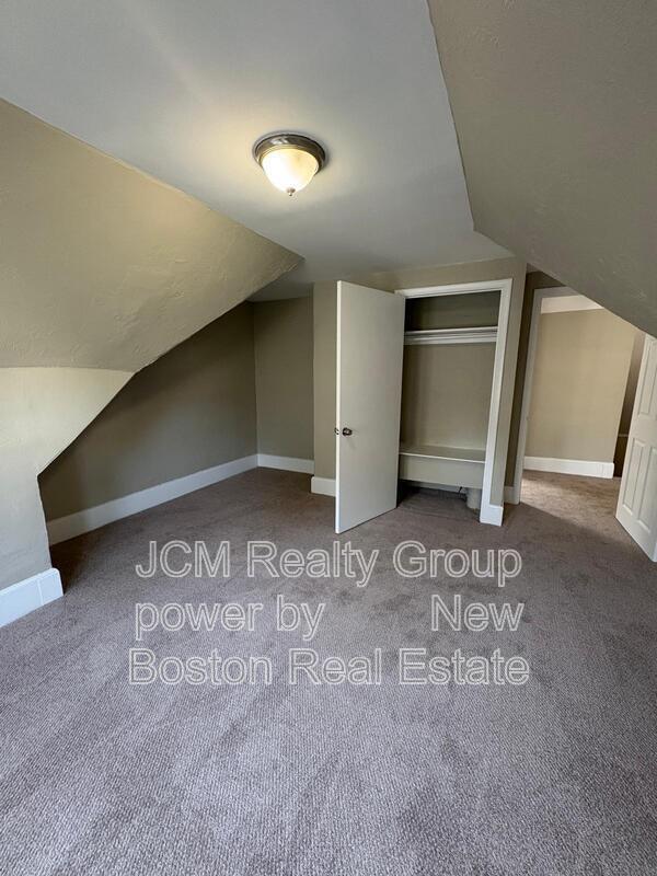 Building Photo - 40 Hurd St