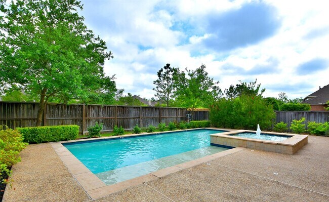 Building Photo - 30 Granite Path Pl