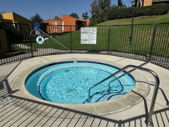 Building Photo - Rancho Bernardo Waterbridge Condos