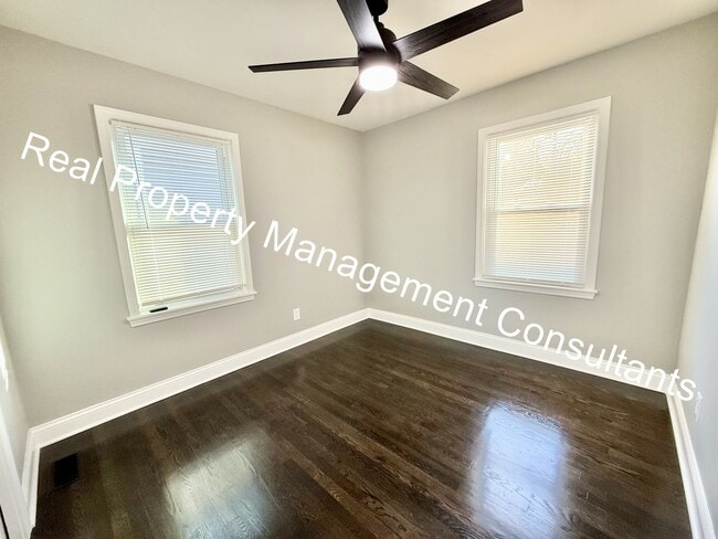 Building Photo - Beautifully Renovated 3-Bedroom, 2-Bath Ho...