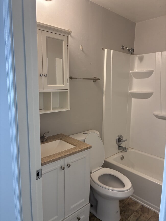 Building Photo - 146 Water St