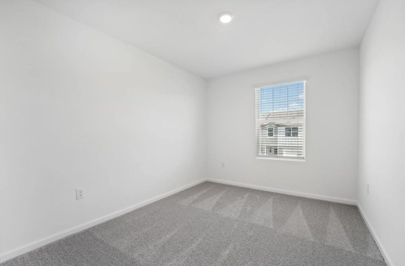 Building Photo - 1301 Tofino Dr