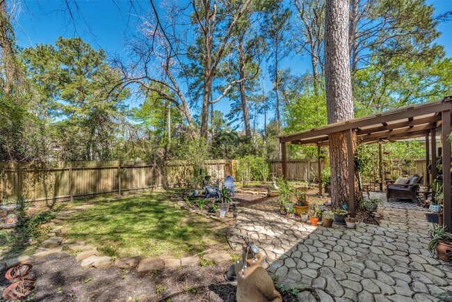 Building Photo - 116 W White Willow Cir