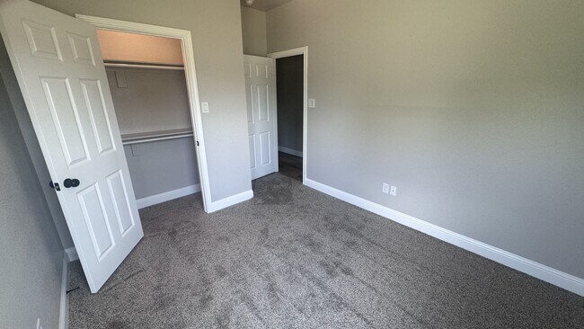 Building Photo - 3211 Bourland St