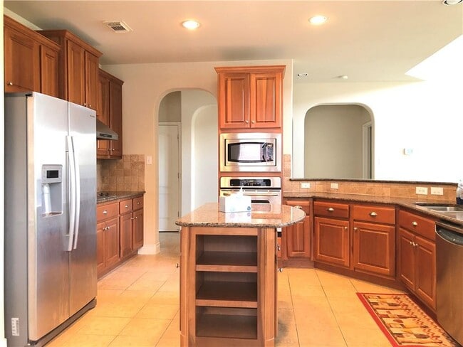 Building Photo - 2684 Salorn Way