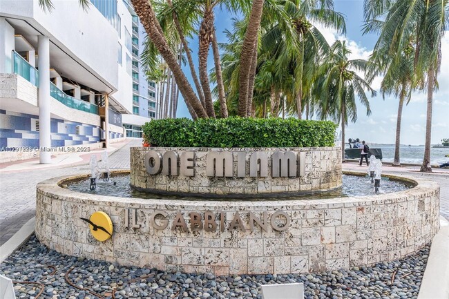 Building Photo - 335 S Biscayne Blvd