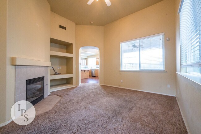Building Photo - 1717 Glen Dunbar Ln