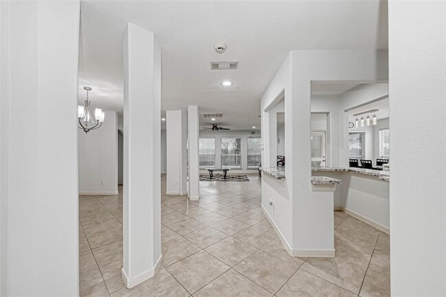 Building Photo - 14802 Dorray Ln