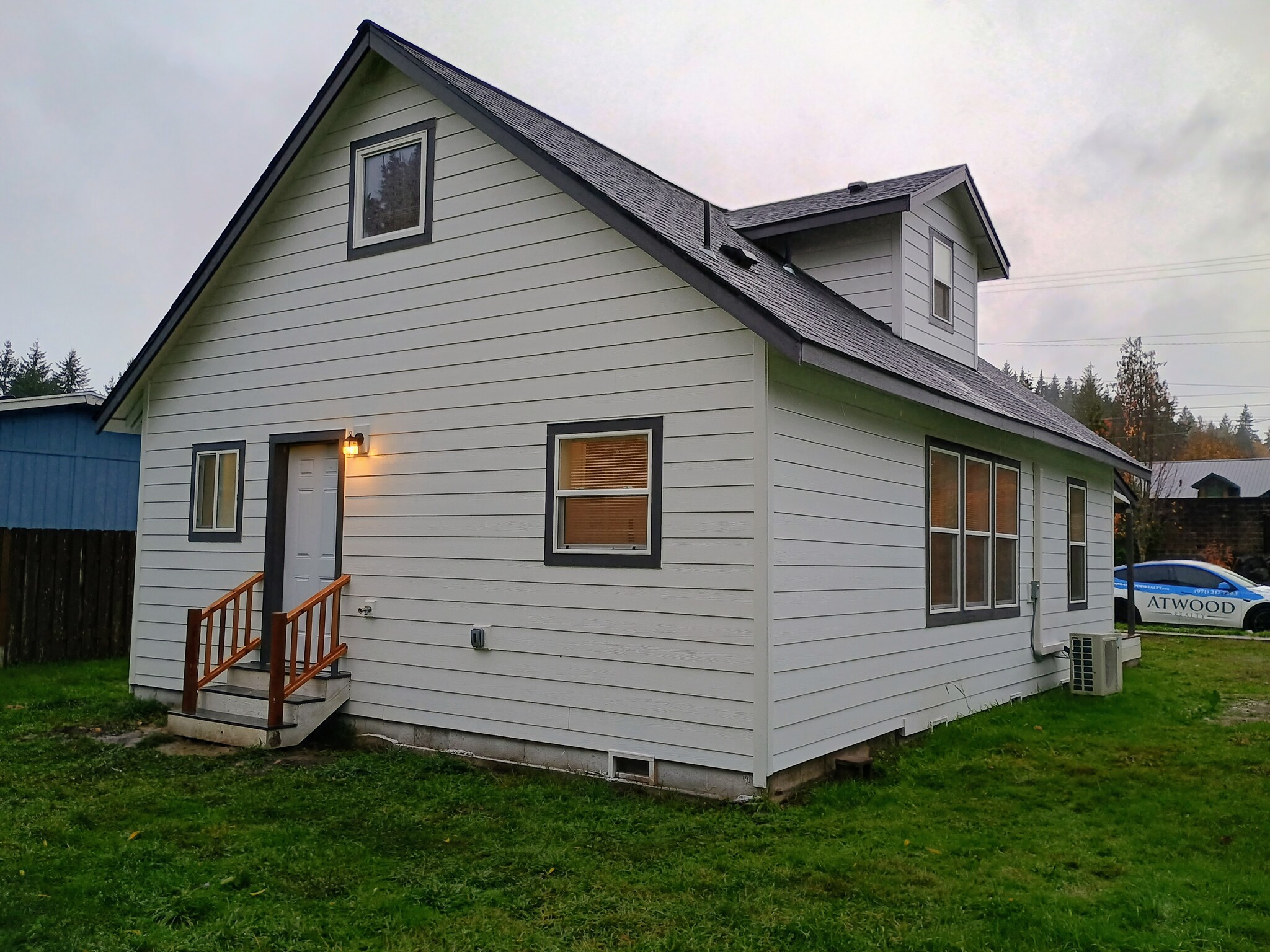 Building Photo - 642 Weed Ave