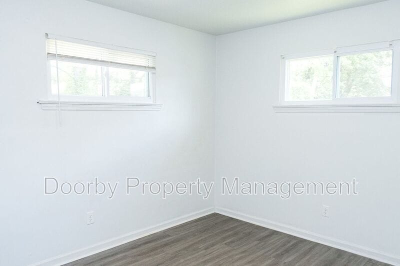 Building Photo - 2182 Dugan St