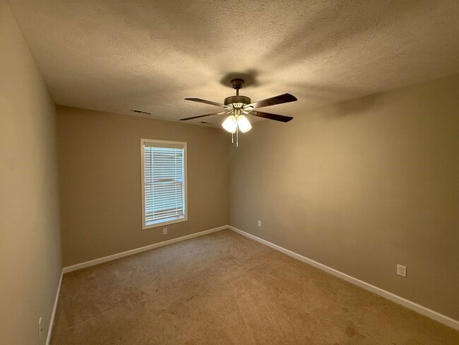 Building Photo - 1138 Paul Revere Ct