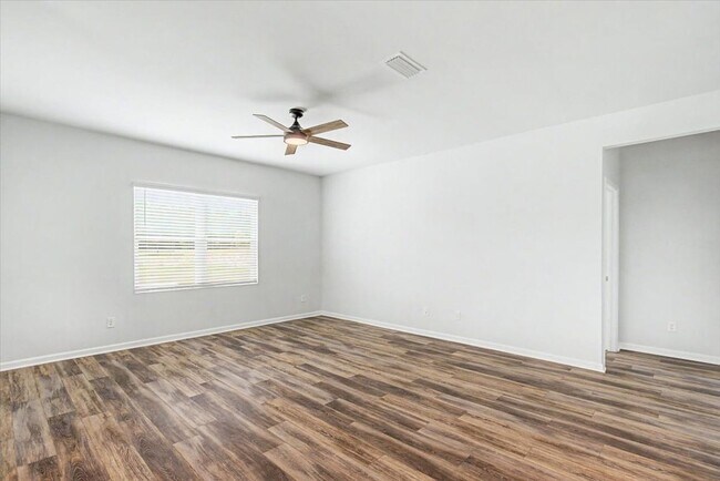 Building Photo - 783 Longleaf Dr