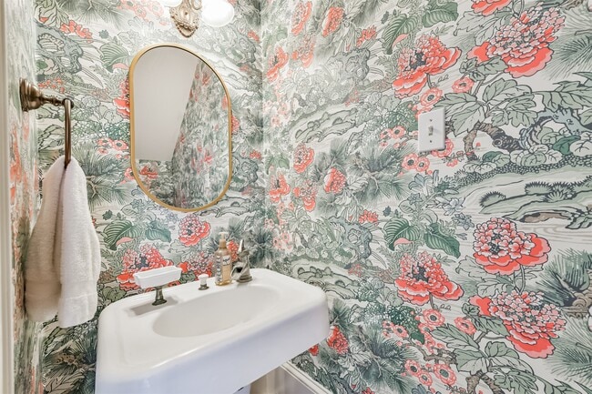 Building Photo - 1121 Market St