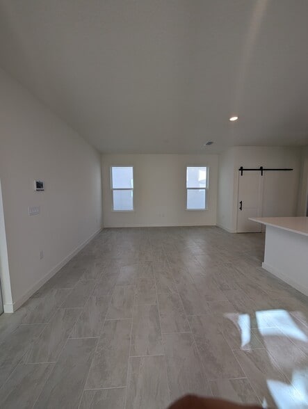 Building Photo - 1967 Iorio St