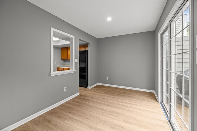 Building Photo - 8910 St Pierre Ln