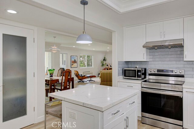 Building Photo - 5500 Paseo Del Lago W