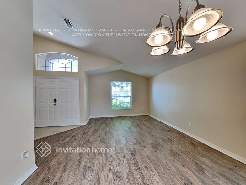 Building Photo - 5223 Sunset Canyon Dr