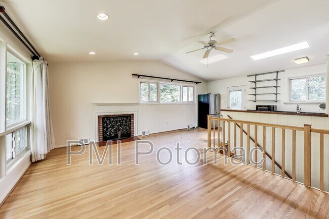 Building Photo - 4118 Wexford Ct