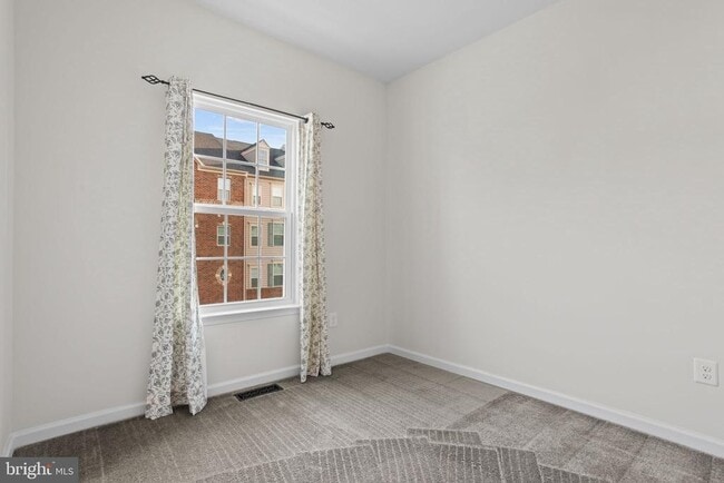 Building Photo - 6405 Walcott Ln