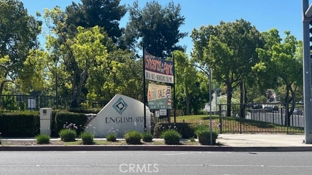 Building Photo - 2352 Eaglewood Dr