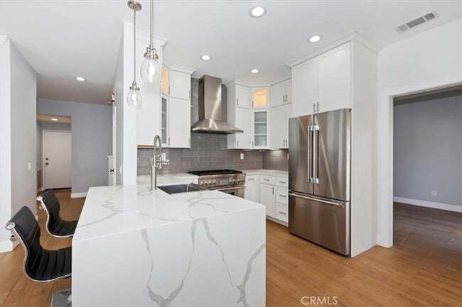 Building Photo - 2446 Cll Bienvenida