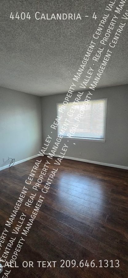 Building Photo - Coming Soon Stockton Cozy 2 Bedroom 1 Bath...