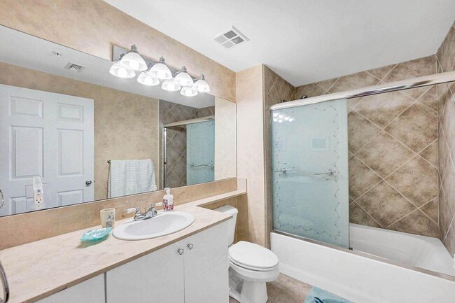Building Photo - 804 E Windward Way 308 Lantana Fl 33462