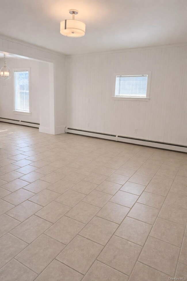 Building Photo - 43 Barton St